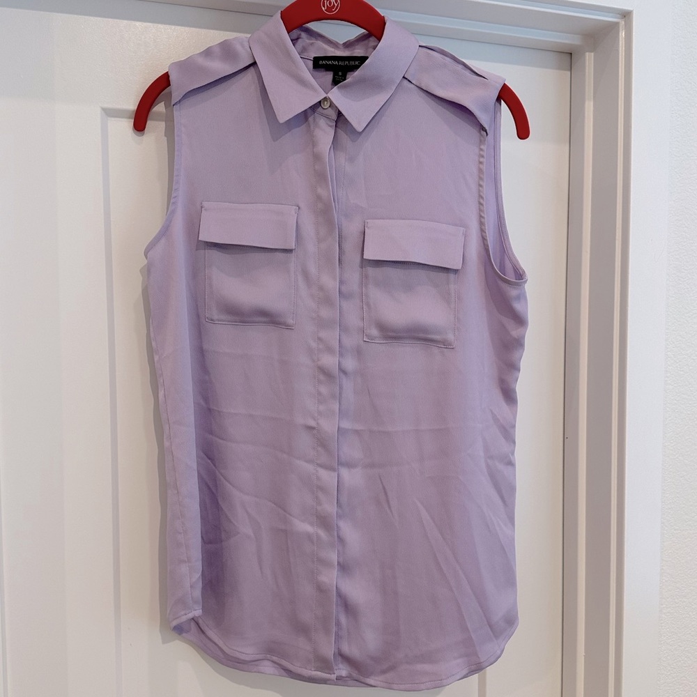 Banana Republic Sleeveless button down Shirt